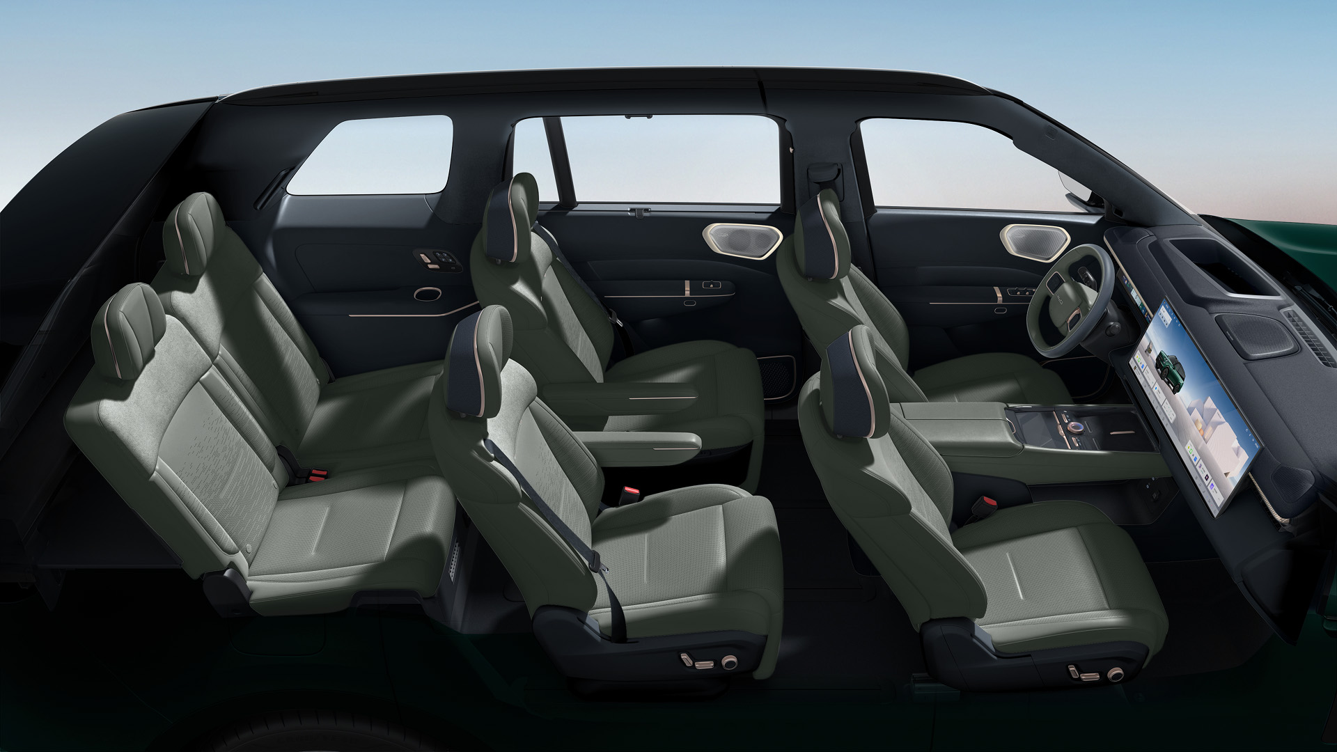 Официальный интерьер Lynk & Co 900
