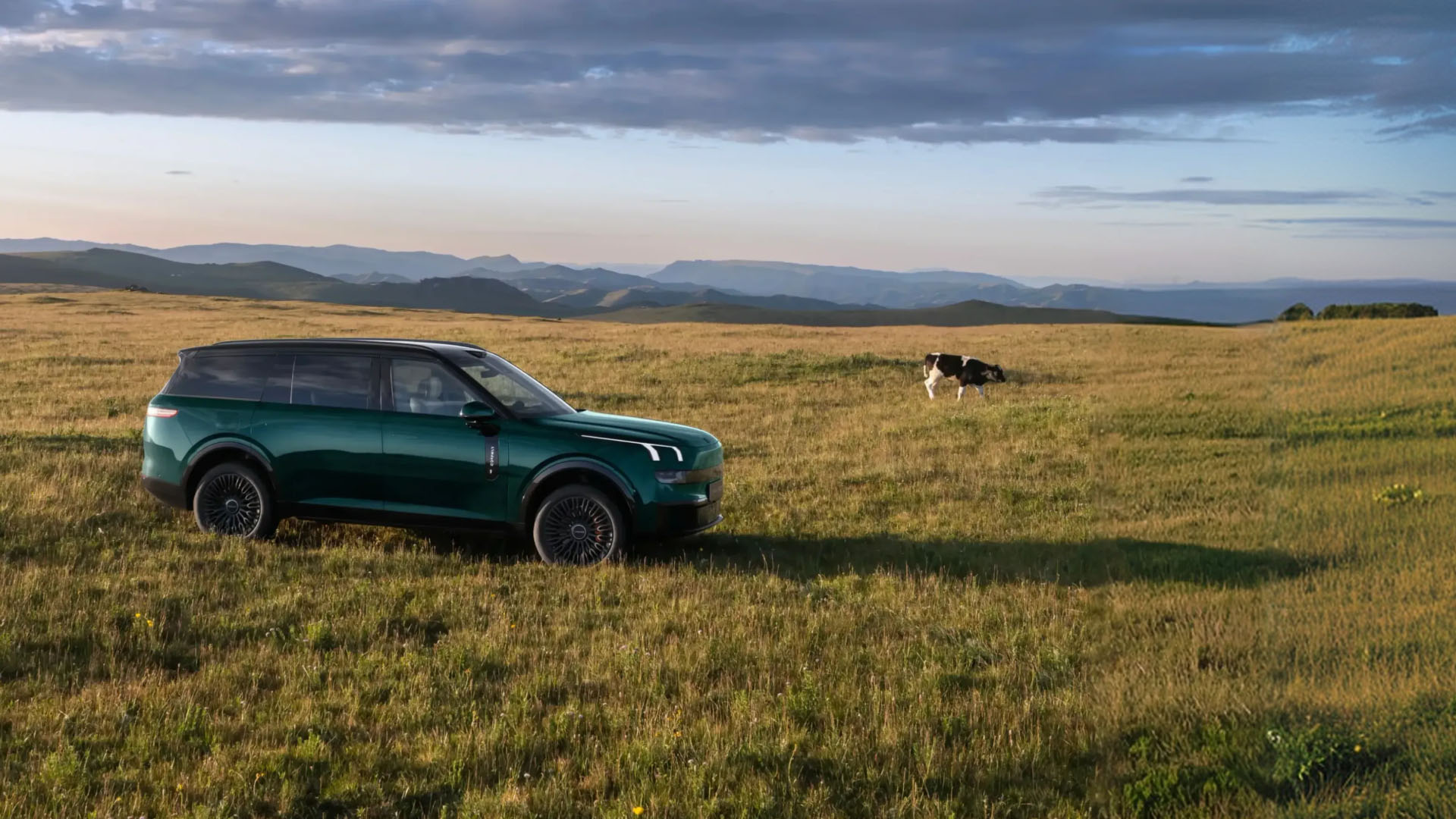 Lynk & Co 900 — материал производителя